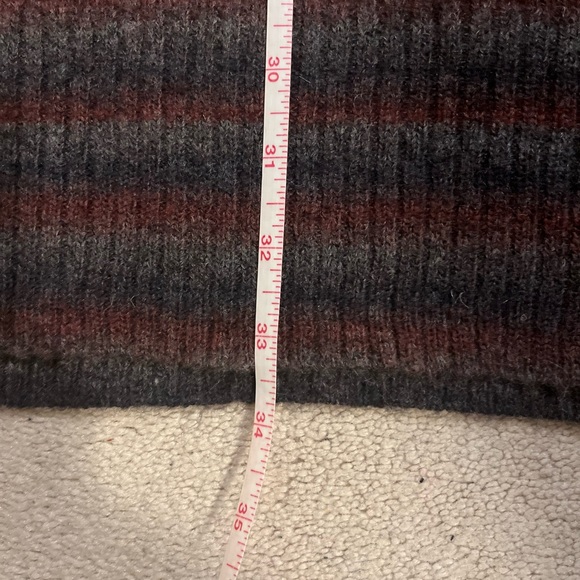 Like new! Smart Set Sweater dress, XS size. Worn once. Wool blend. - Picture 11 of 13